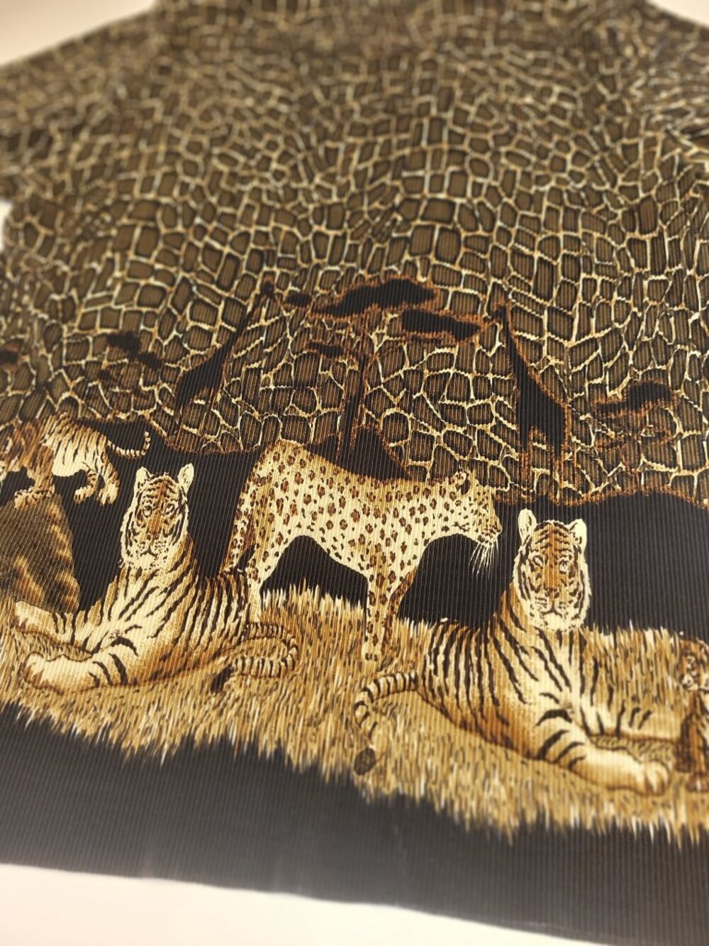 Safari Plissé Top Tiger Leopard Print Short Sleeve Blouse - Picture 10 of 13
